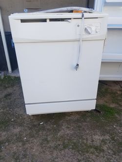 Whirlpool dishwasher white