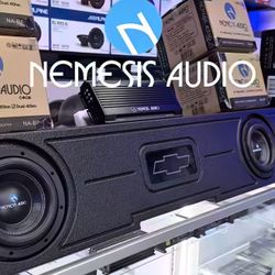 2 8s 500 Rms With Box With  Box Is From A 2020 - 2024