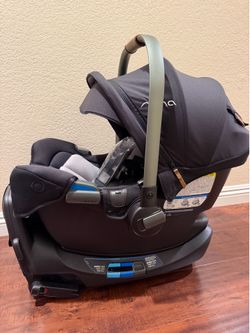 Nuna Pipa RX car Seat