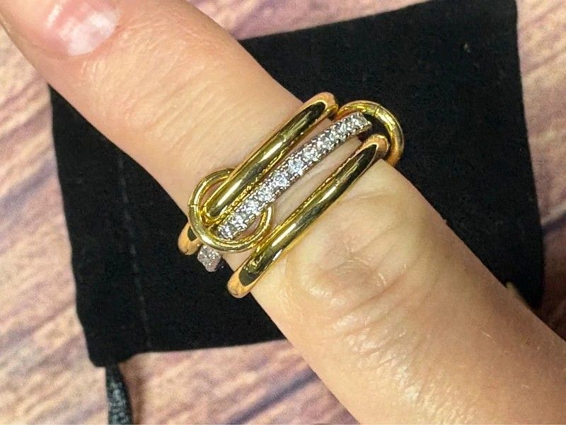 Gold tone 3 ring set Size 6