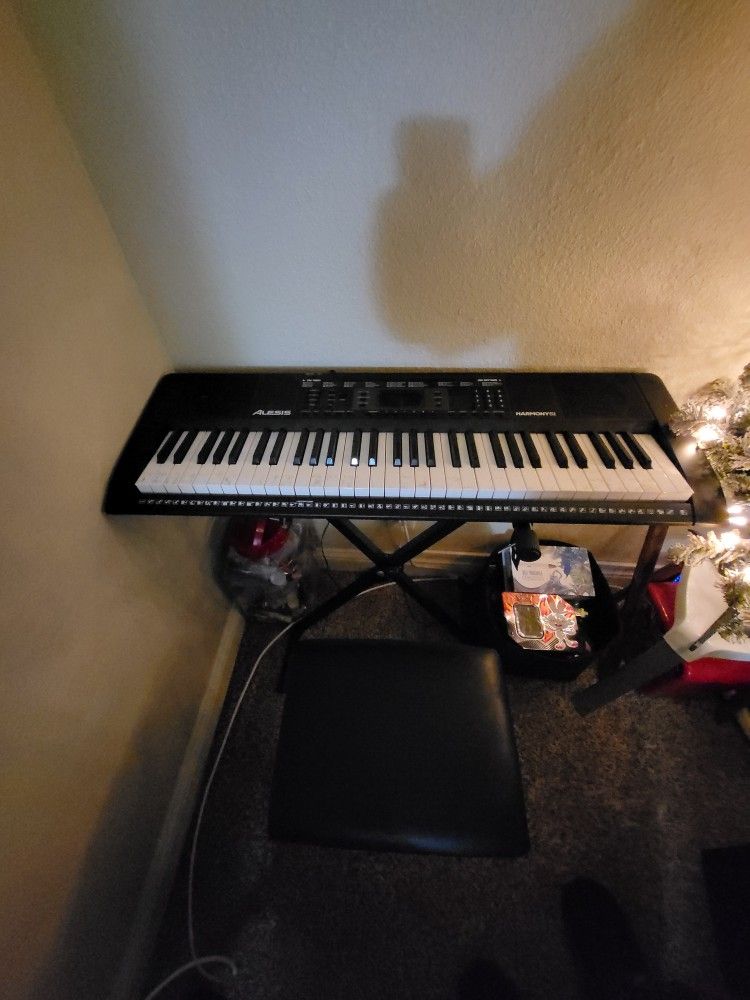 Alexis Harmony 61 Keyboard W/ Stand And Seat