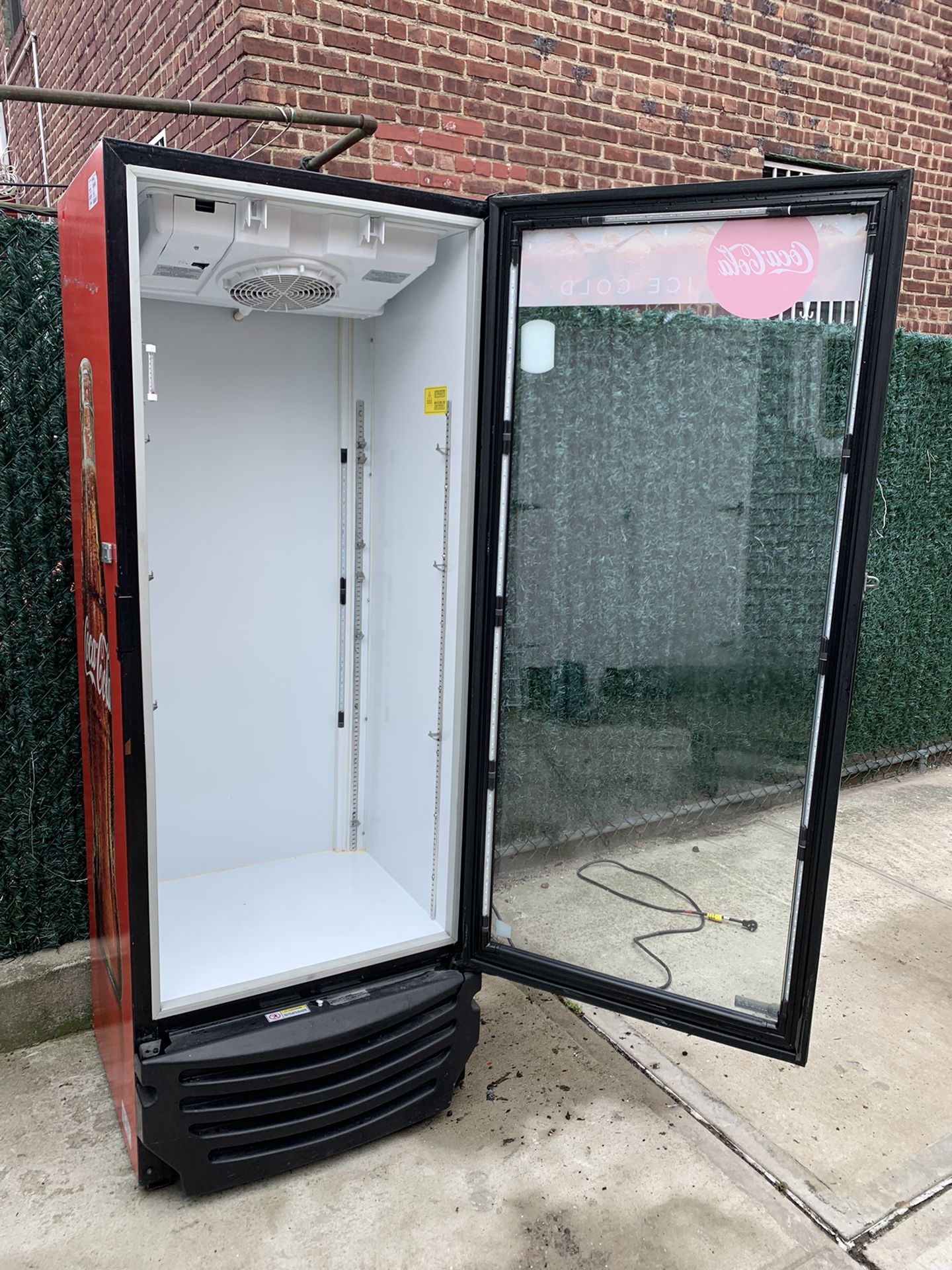 Imbera G319 Reach In Refrigerator, Glass Door, 5 Shelves Included