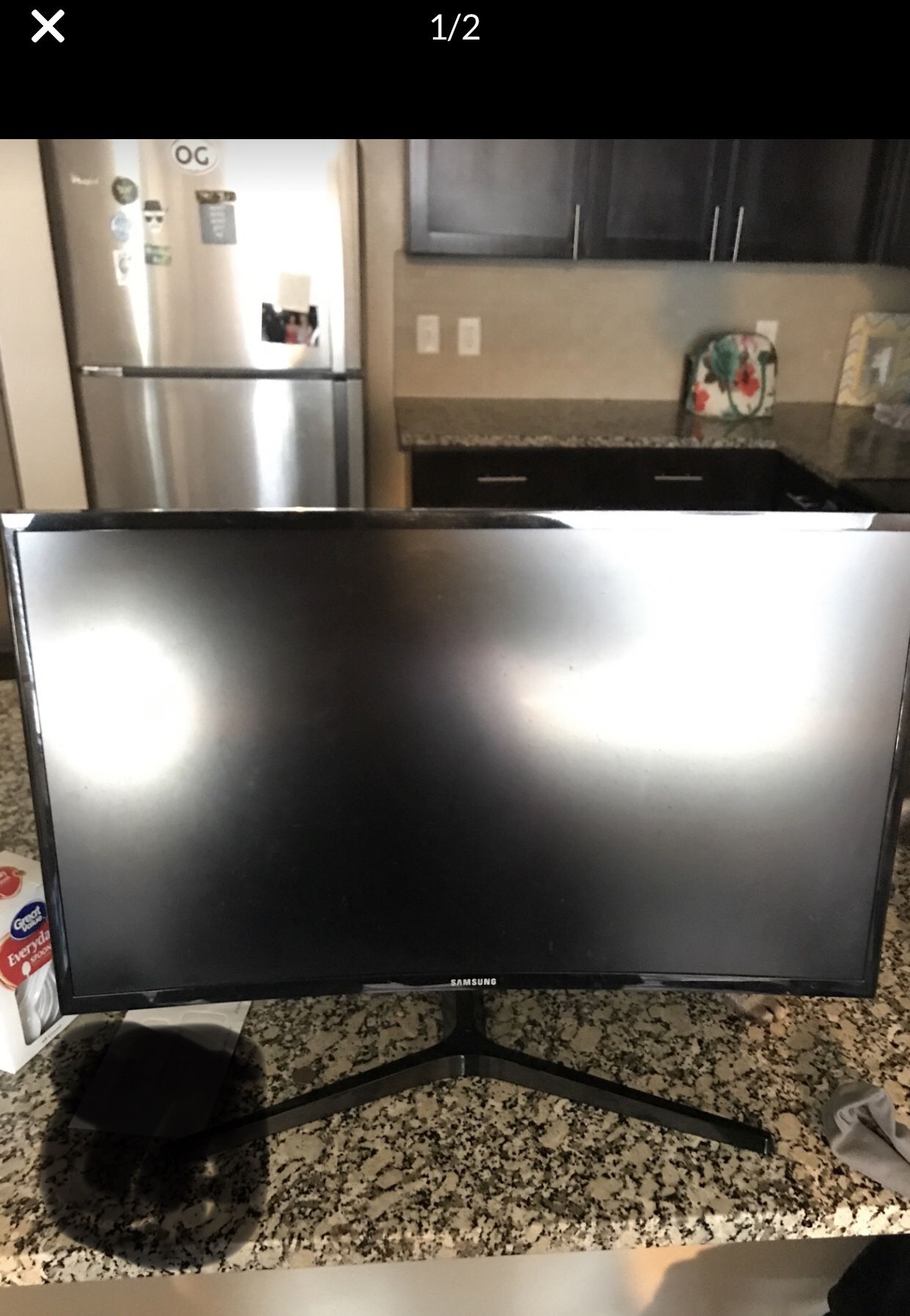 Used 27 inch Samsung curved HD monitor