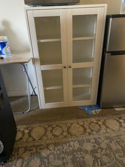 Moving sale