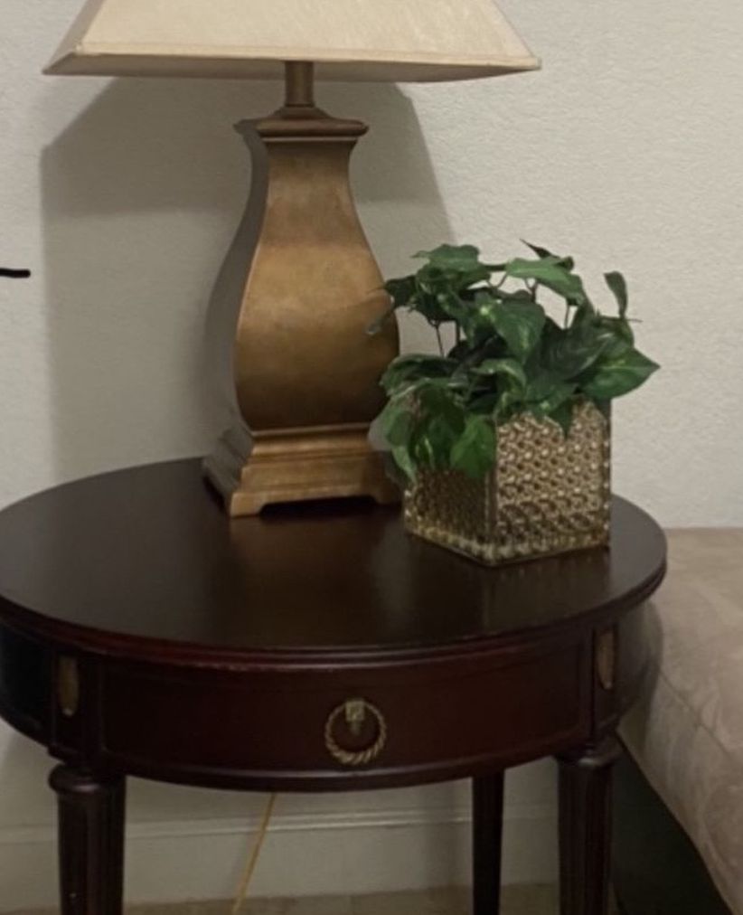 Antique Cherry Wood Circular Table