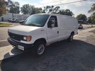 2004 Ford E-250