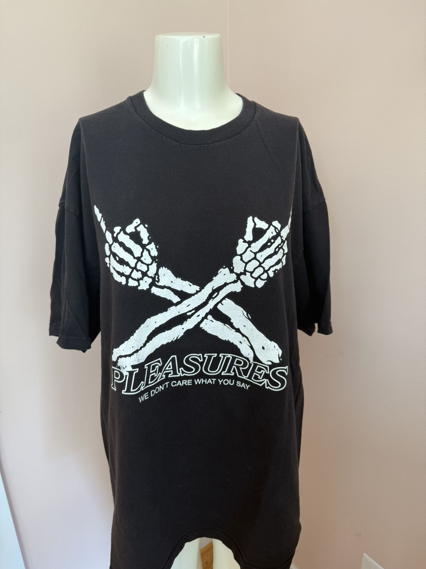 Pleasures Mens XL Shirt