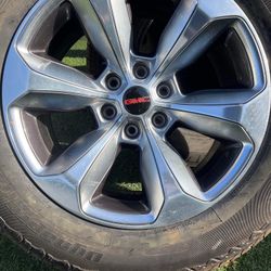 4 GMC SIERRA 20” RIMS&TIRES
