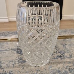 Brand New Elegant Diamond Cut Large Crystal Flower Vase. 12x7 inches