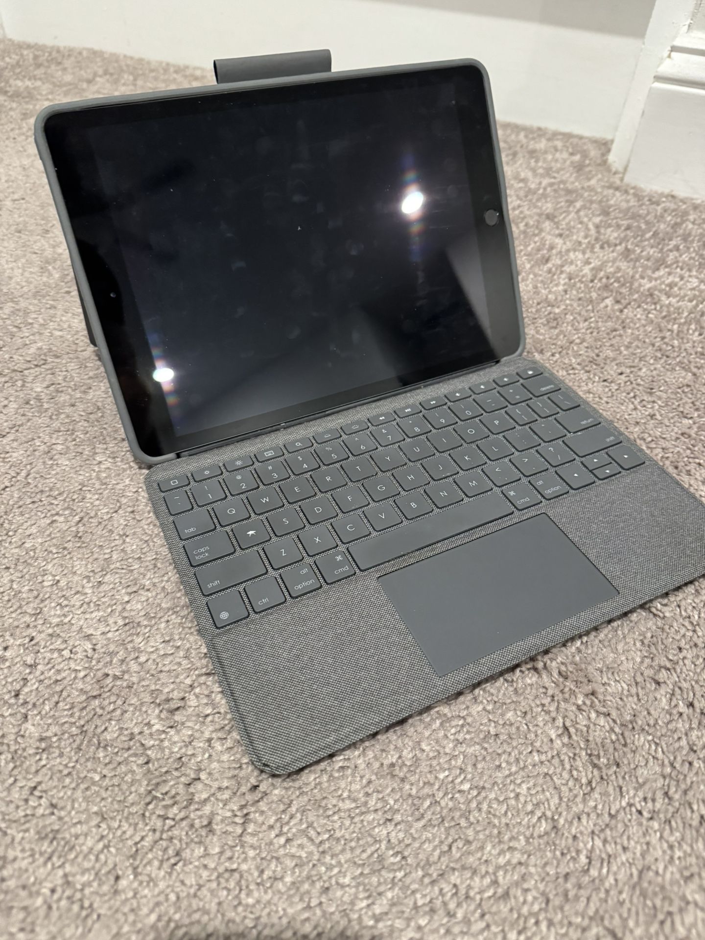 Logitech iPad Keyboard 11.5 Inches