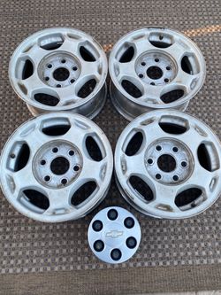Chevy Aluminum Wheels Set of 4 with Center Cap