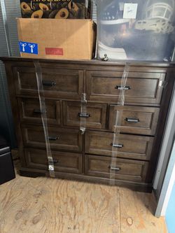 Universal Broadmoore Taylor Gentleman's Chest and Nightstand