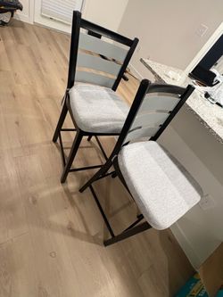 4 Bar chairs