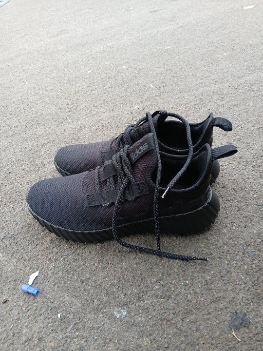 New Men's Adidas 10.5