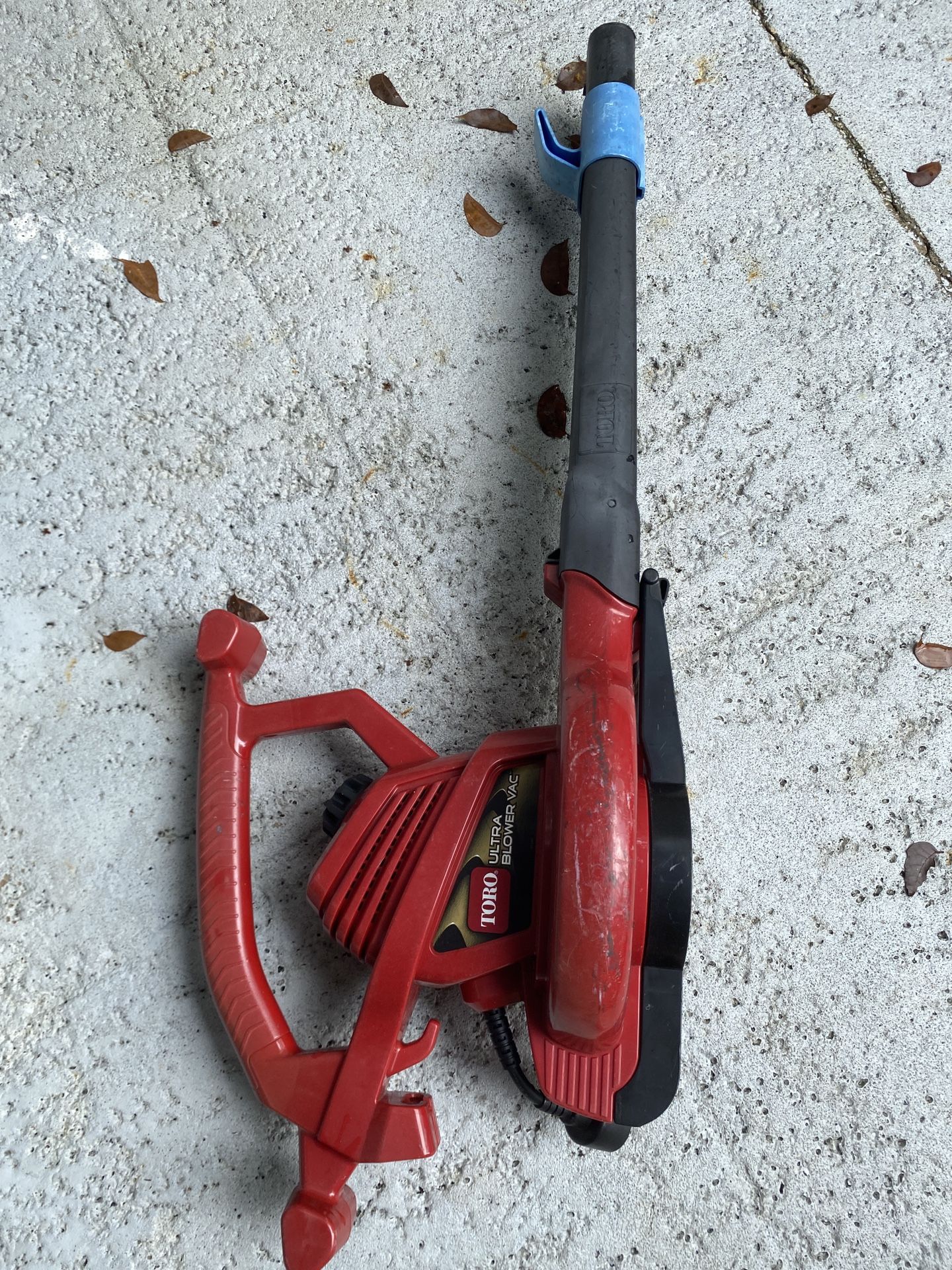 Electric Toro Leaf Blower