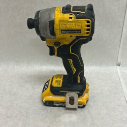 DeWalt, DC F80 9/4 inch impact with battery