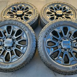 22" GMC Denali 2500 HD Wheels And Tires 
