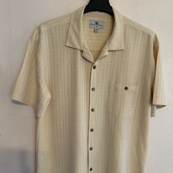 Island Shores Hawaiian Men’s Shirt Short Sleeves Size XXL Bottom Down Color Mostaza 62% viscose 38% Polyester 