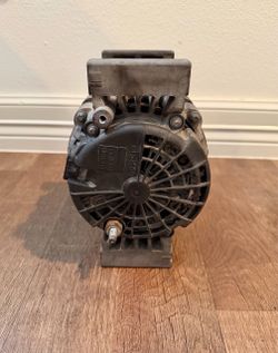 2014 Freightliner Cascadia Alternator