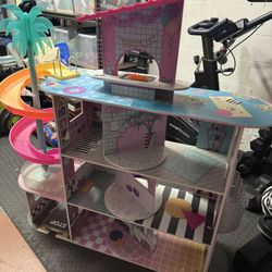 LOL Doll House 