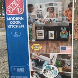 Step 2 Modern Kitchen Kids Toy Never Opened