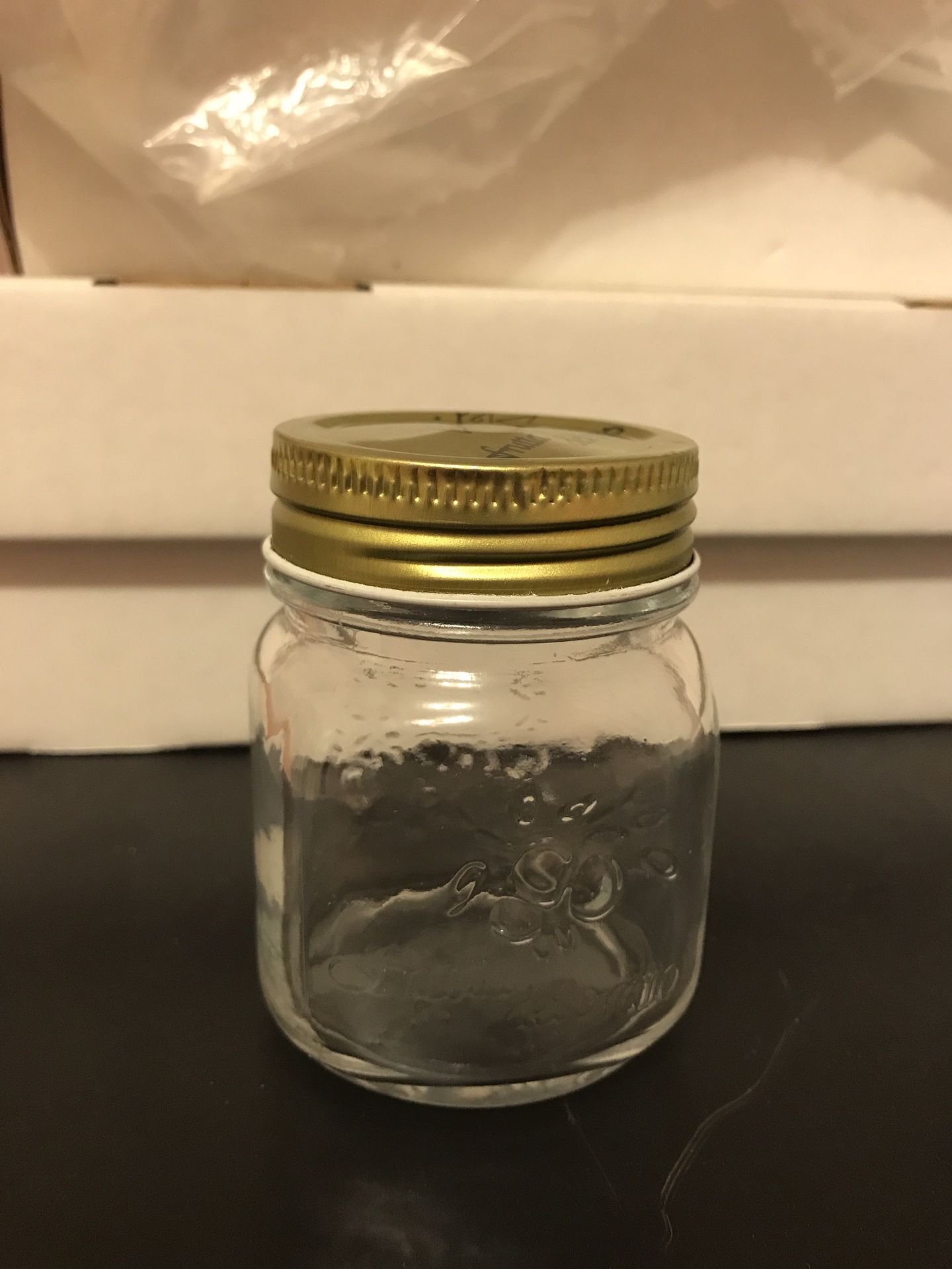 150 ml glass jar with lid (16 total jars)