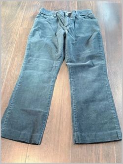 Levi’s 550 Relaxed Boot Cut Women’s Black Corduroy Pants Size 10M 040