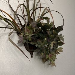 Metal Wall Decor With Fake Plants