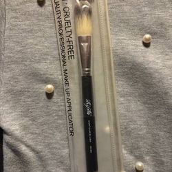 Stript Vegan Cruel-free Contour Blush Brush *New