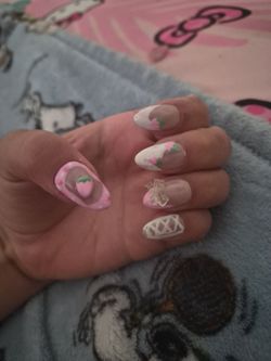 Custom press on nails