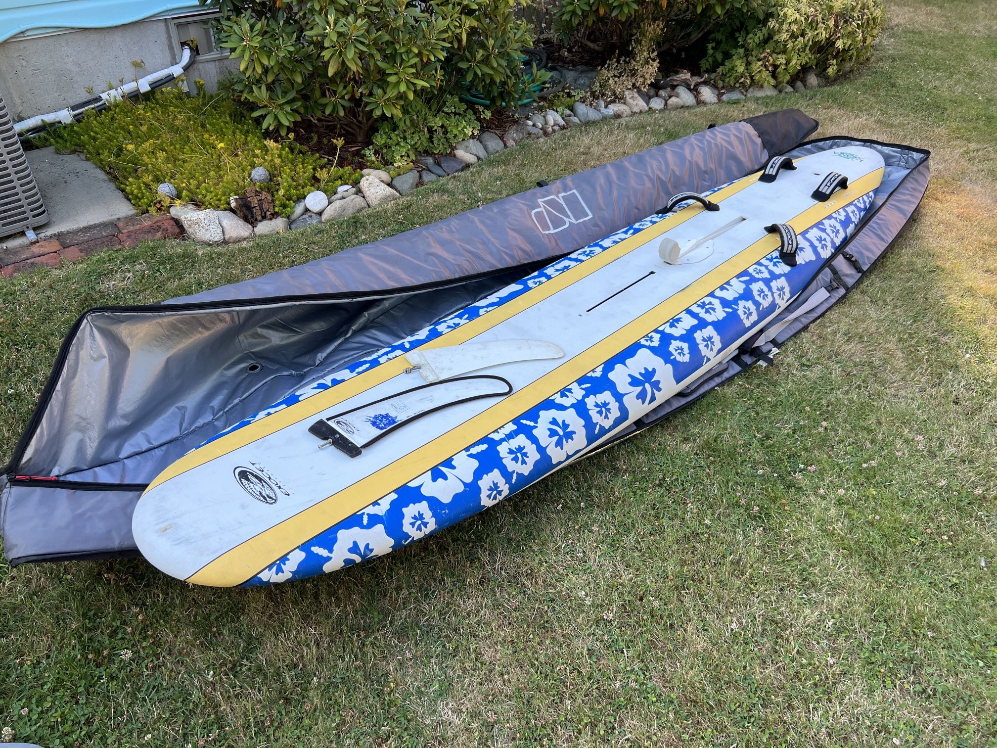 Kona One Windsurfer With 2 Sails And Rig