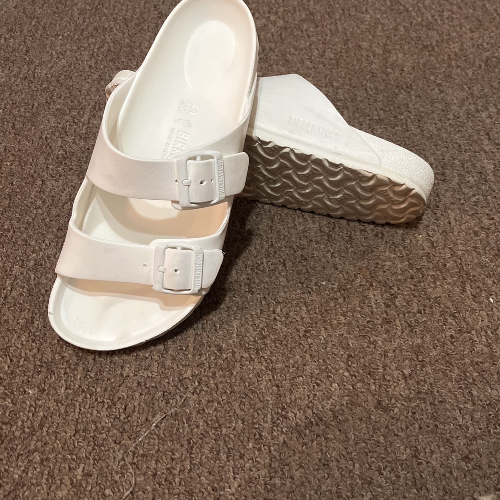 Arizona Essential Birkenstocks
