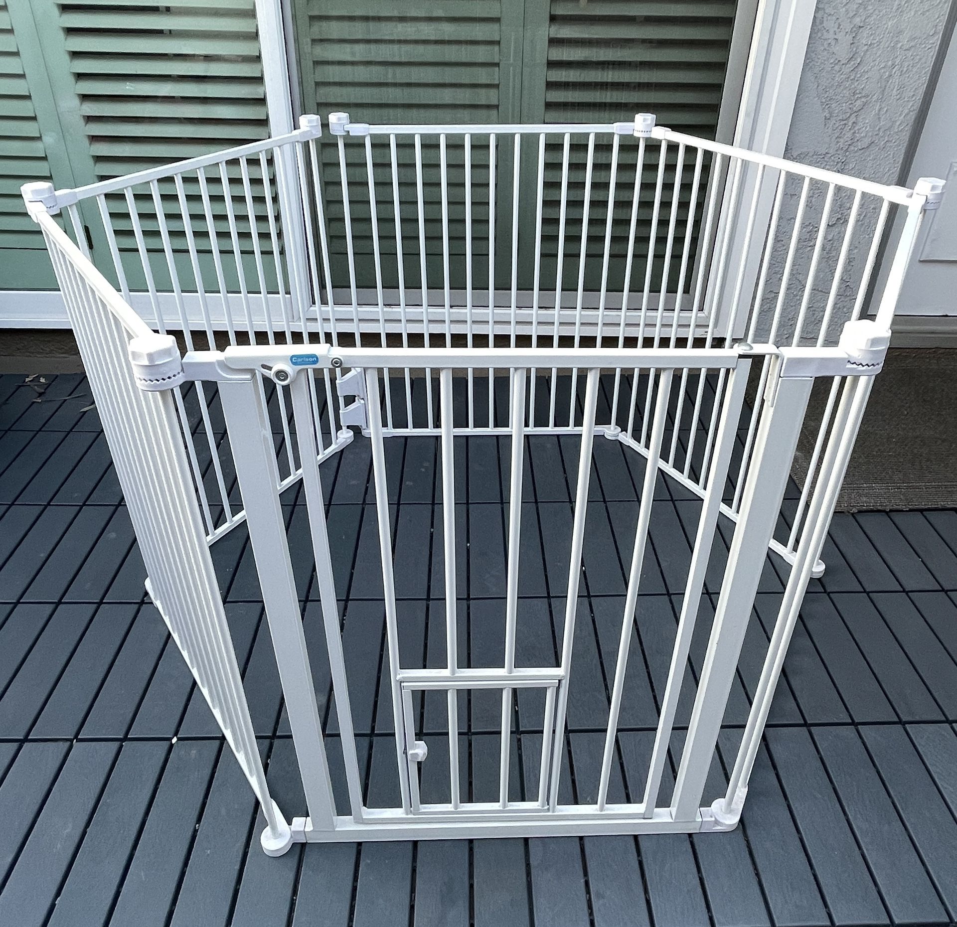 Pet Pen and Gate