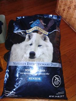 Blue Buffalo Wilderness Grain Free Chicken for Senior Dogs - 24 lb.