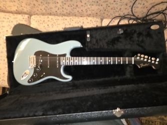 American Pro Stratocaster®, Rosewood Fingerboard, Sonic Gray Model
