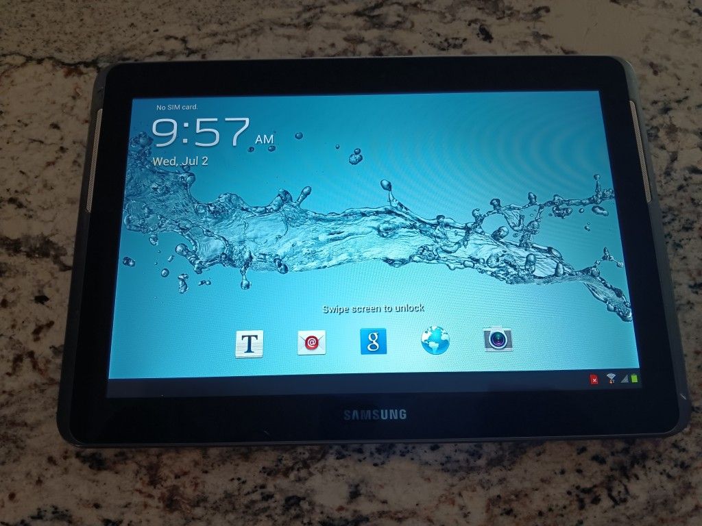 Samsung Galaxy Tablet Like New Works Great $35