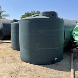 3000 gallon water Tanks 