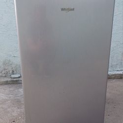 Whirlpool Refrigerator 