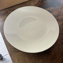 Set of 12 pieces total dinner plates dinnerware 4 plates 4 soup bowls  4 salad bowl plates