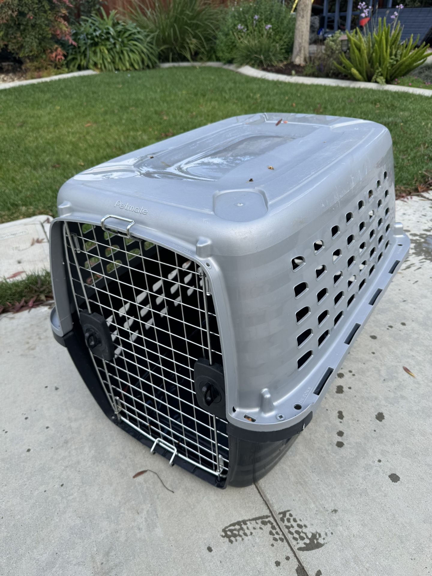 Medium Dog Crate Cage