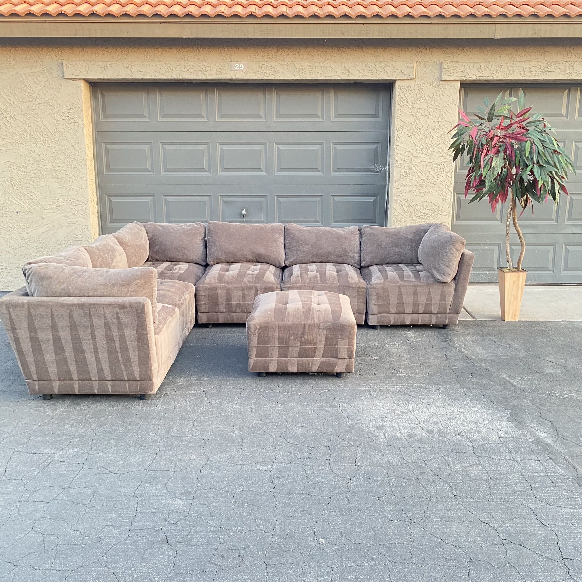 7 Pc Modular Sectional - Delivery 🚚 