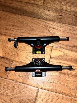 Independent Trucks Stage XI