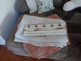 Distressed Wood Picture Holder