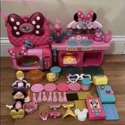Minnie Mouse Toys Lights Up Talks Makes Noise 
