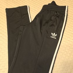 Women's Adidas Size M