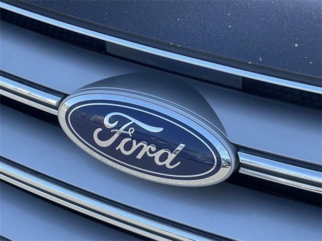 2017 Ford Edge