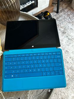 Microsoft Surface RT Tablet with Touch Keyboard & Protective Cover