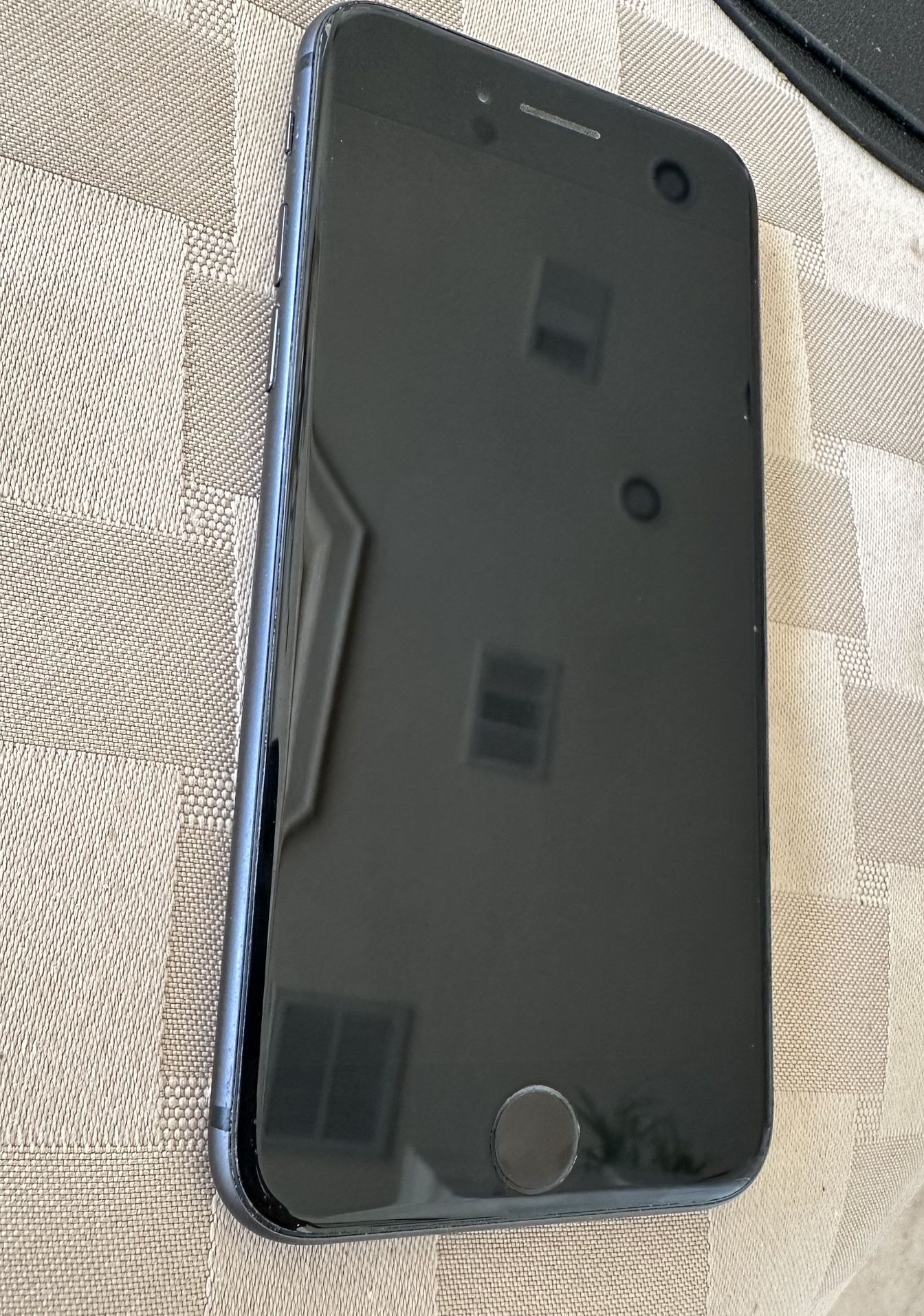 Apple iPhone 8 64gb black