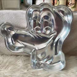 Vintage Disney pluto cake pan