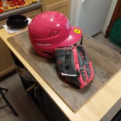 Girls  T Ball Helmet And Glove